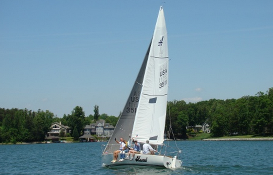 Smith Mountain Lake Sailing School and Sailing Charters