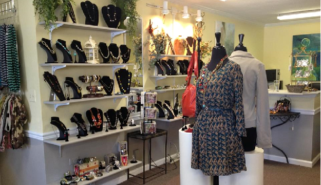 The Bird Cage Boutique – Salem